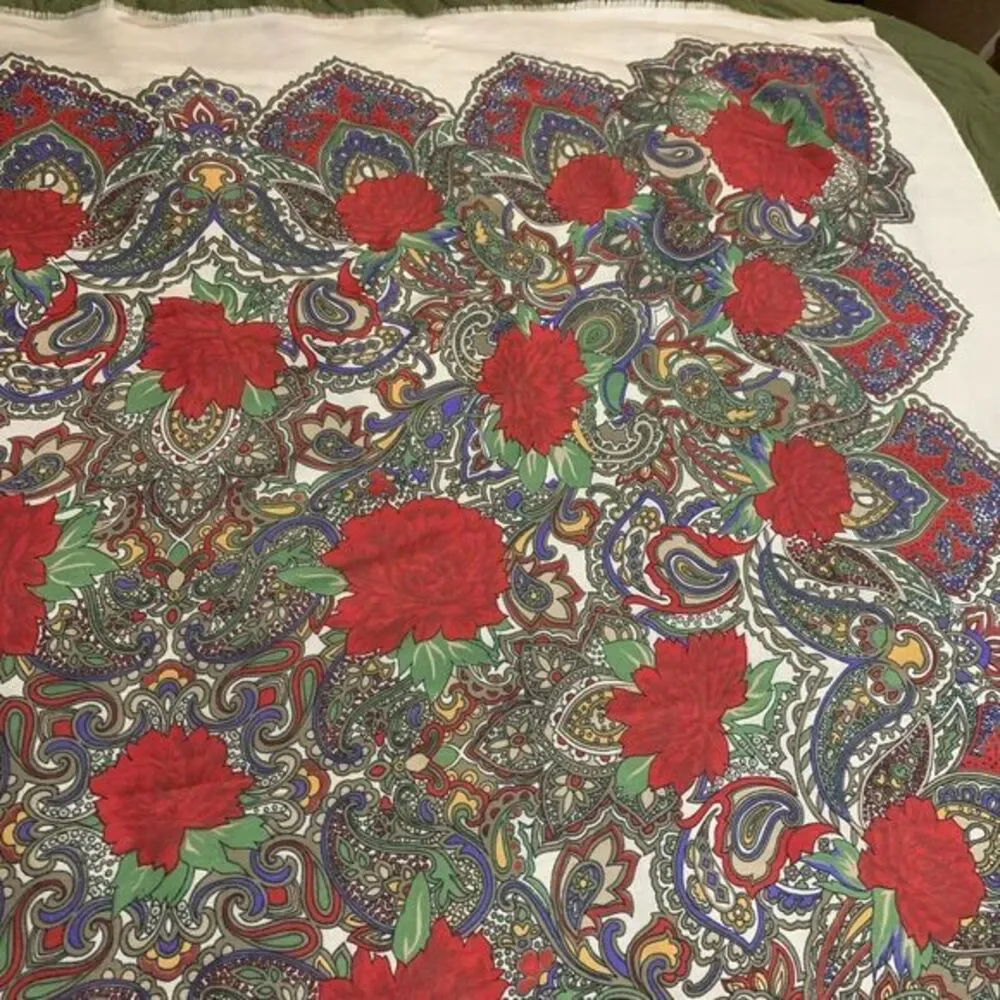 LAURA BORGHESE Square Scarf Wrap fringed‎ 88” x 88” Floral Rose Paisley Cottage